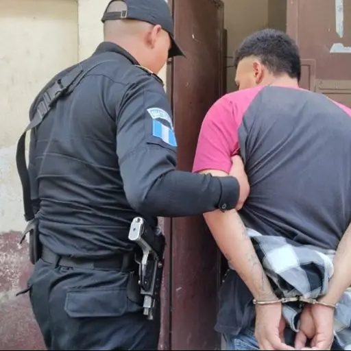 detenido-portacion-ilegal-arma-fuego.jpg ,