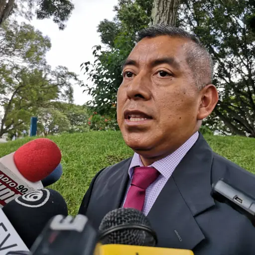 EEroipUXUAEa_Yd.jpg ,