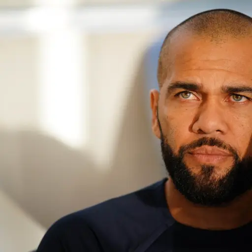 pumas-dani-alves.jpg ,