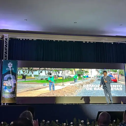 Antigua-Guatemala-tercer-informe-gobierno-municipal-alcalde-victor-del-pozo-1.jpg ,