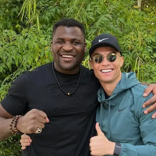 Cristiano-Ronaldo-y-Francis-Ngannou-4.jpg ,