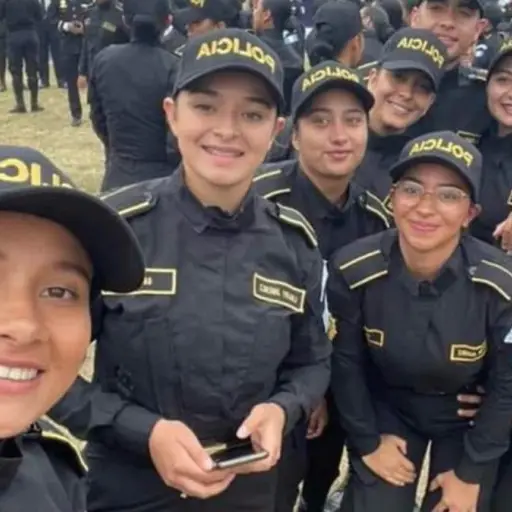 jaqueline-jolon-graduada-de-pnc-enero-2023.jpg ,