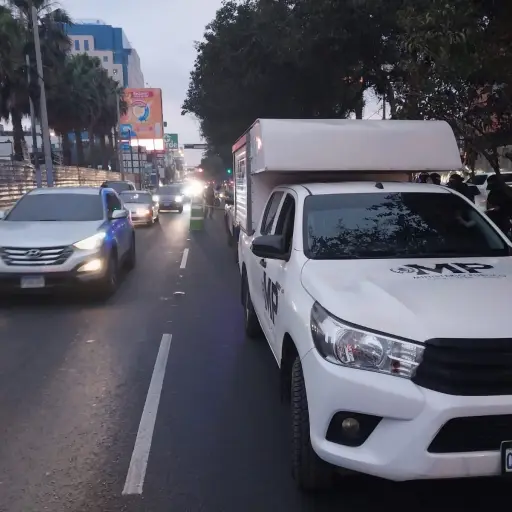 atropellado-en-bulevar-los-proceres-zona-10-Publinews-febrero-2023.jpg ,