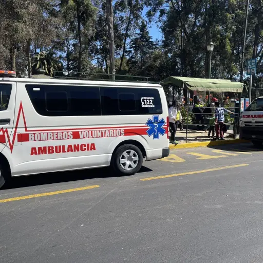 mujeres-heridas-caida-arbol-febrero-2023.jpg ,