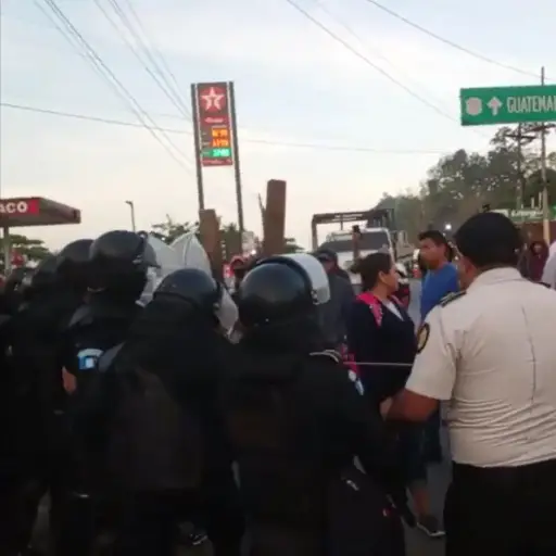 Desalojo-La-Ruidosa.jpg ,