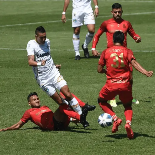 clasico-comunicaciones-vs-municipal-publinews-1.png ,