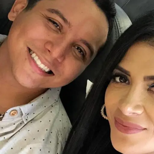 edwin-luna-y-kimberly-flores-publinews-1.jpg ,