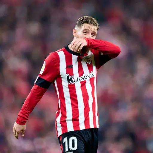 barcelona-athletic-club-mano-de-iker-muniain-marzo-2023.jpg ,