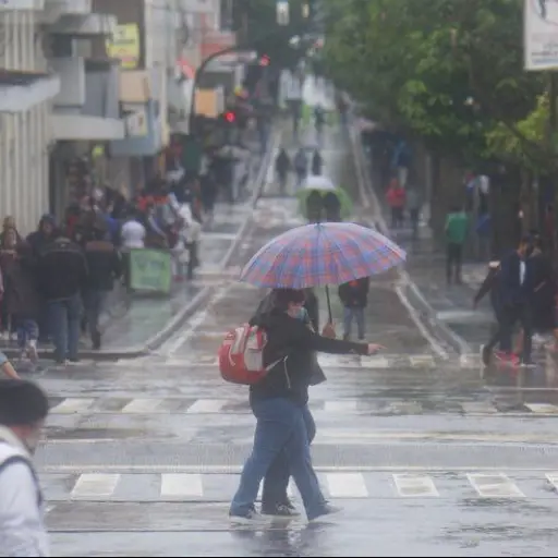 lluvia-clima-frio-tormenta-julia-0.jpeg ,