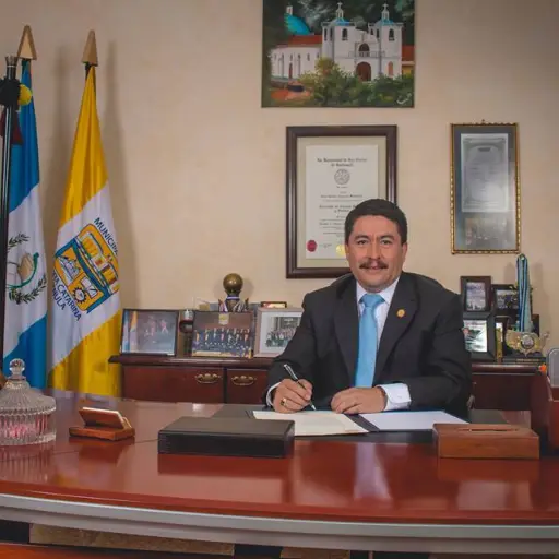 alcaldevictoralvarizaes1publinews-8f6d98e2a53c429fecb9d95da1c6aeeb.jpg ,