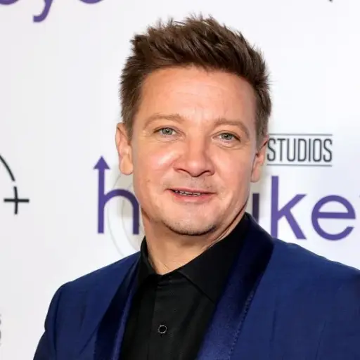 jeremy-renner.jpeg ,
