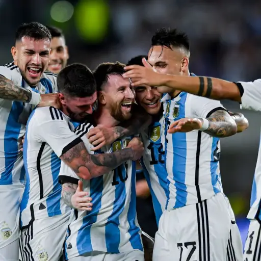 argentina-se-mide-a-curazao-con-un-messi-que-busca-el-gol-100-en-seleccion-marzo-2023.jpg ,