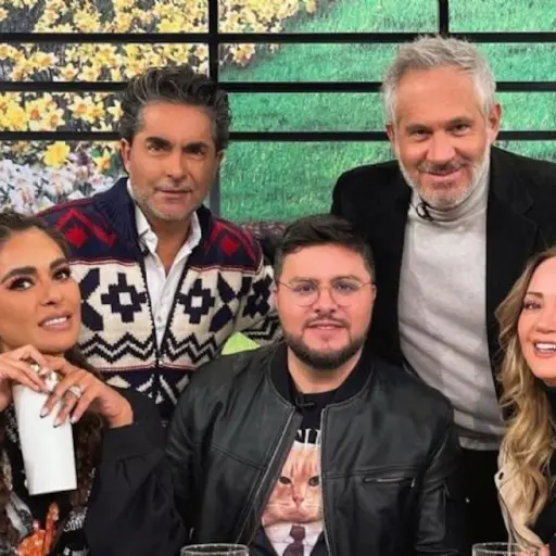 En-plena-transmision-le-piden-el-divorcio-a-presentador-de-Hoy.jpg ,