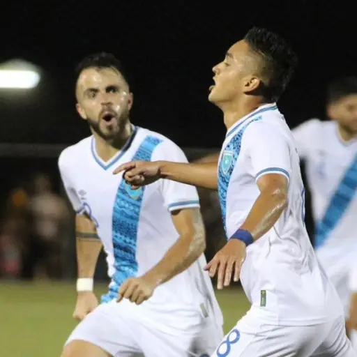 Oscar-Santis-marca-en-triunfo-de-Guatemala-ante-Belice-1.jpeg ,