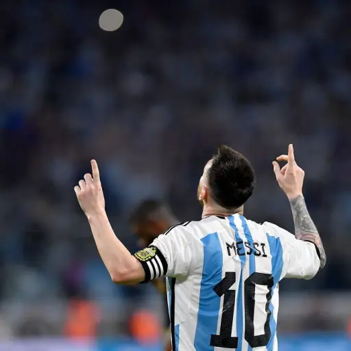 lionel-messi-marca-so-gol-100-con-argentina-marzo-2023.jpg ,