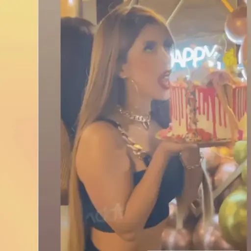 kimberly-flores-publinews-abril-2023-2.png ,