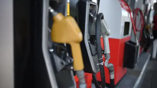 aumento-precios-gasolina-combustibles-17-de-mayor-2022-fotos-edwin-bercian-publinews-emisoras-unidas-2-1.jpg ,