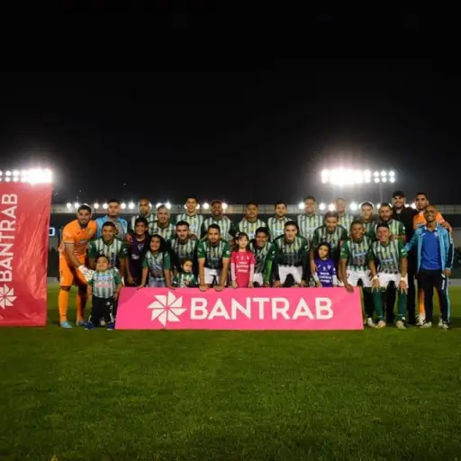Antigua-GFC-golea-a-Iztapa-jornada-18-Torneo-Clausura-2023-1.jpg ,