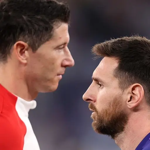 robert-lewandowski-lionel-messi-en-barcelona-abril-2023.jpg ,