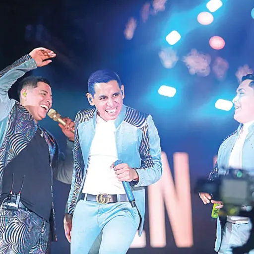 Eduin-Caz-Grupo-Firme.jpg ,