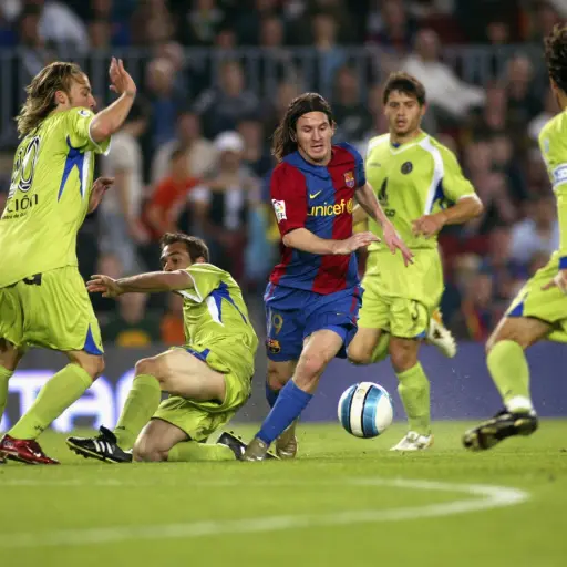16-anos-del-famoso-gol-de-Messi-al-Getafe-en-2007-scaled-1.jpg ,
