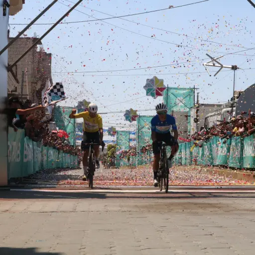 team-medellin-1.jpg ,