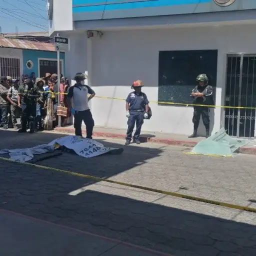 ataque-armado-agencia-bancaria-2-abril-2023.jpg ,