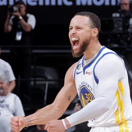 Stephen-Curry-50-puntos-con-los-Warriors-2023.jpg ,