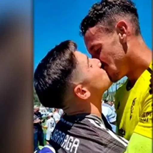 beso-del-ascenso-abril-2023.jpg ,