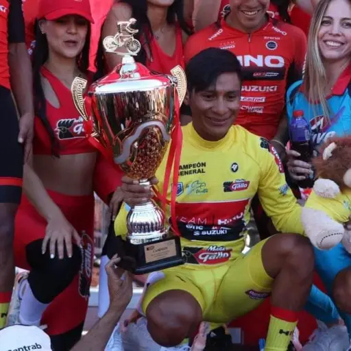 mardoqueo-vasquez-viaja-a-espana-abril-2023-2.jpg ,