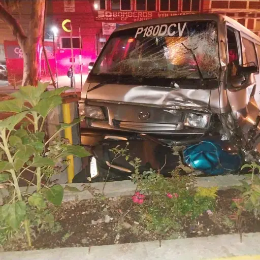 accidente-microbus-2.jpg ,