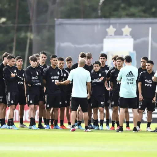 Reaccion-en-Argentina-del-sorteo-del-Mundial-Sub-20-2-scaled-1.jpg ,