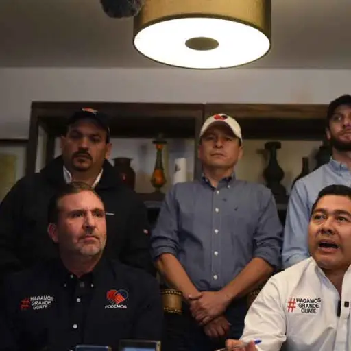 binomio-podemos-roberto-arzu.jpg ,