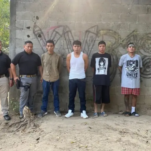 mareros-salvadorenos-rio-suchiate.jpg ,