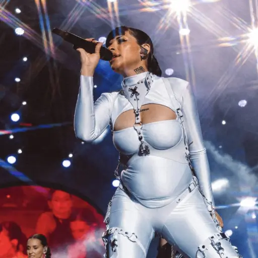 cazzu-publinews-mayo-2023.png ,