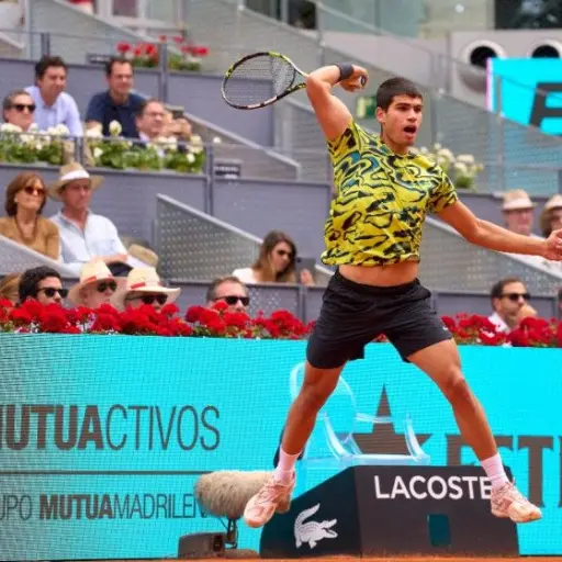 carlos-alcaraz-a-un-paso-de-la-final-del-masters-1000-de-madrid-mayo-2023.jpg ,