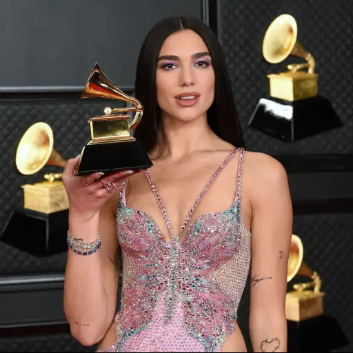 dua-lipa-1.jpg ,