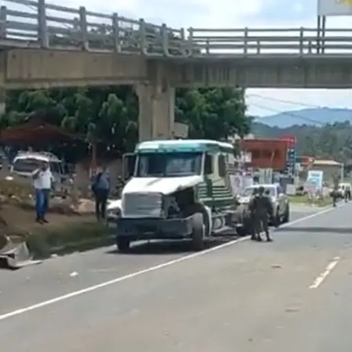 tropellan-a-militares-mayo-2023.jpg ,