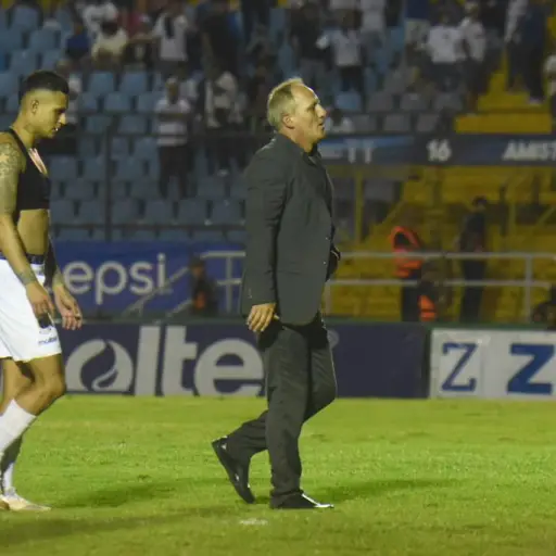 ramiro-cepeda-tencnico-de-antigua-gfc-mayo-2023.jpeg ,