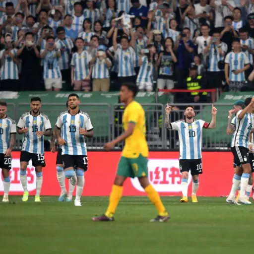 messi-australia-2.jpg ,