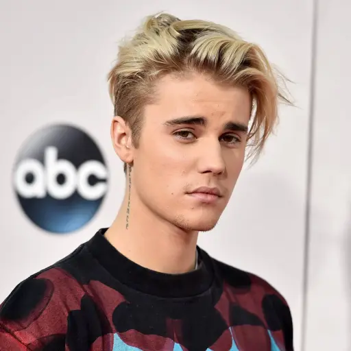justinbiebercopyrigmoha-scaled-1.jpg ,