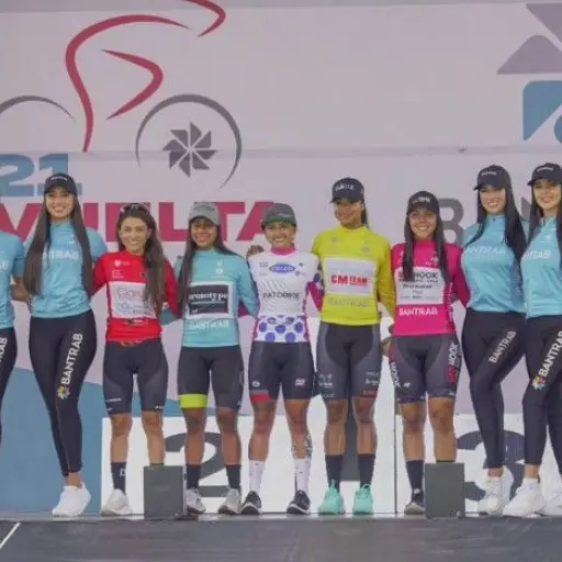 andrea-alzate-ganadora-del-prologo-de-vuelta-femenina-junio-2023.jpeg ,