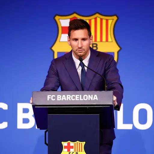 socios-del-barcelona-amenazan-bloquear-contrato-de-messi-con-psg-publinews-2-scaled-1.jpg ,