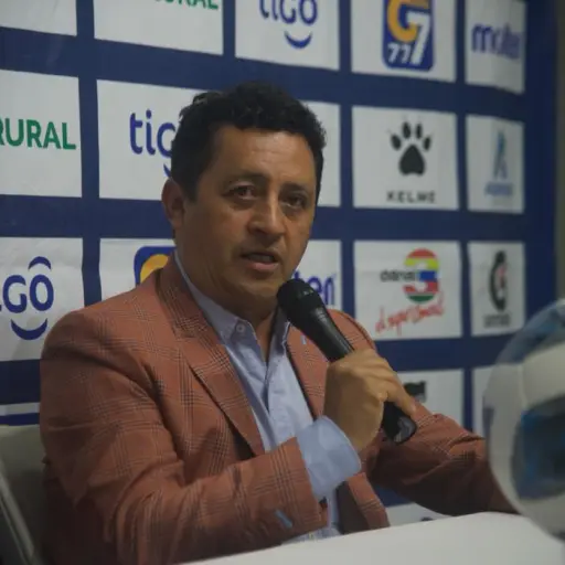 Roberto-Montoya-2.jpeg ,