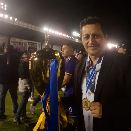 Roberto-Montoya-5.jpeg ,