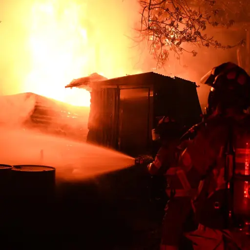 incendio-taller-mecanico-junio-2023-1.jpg ,