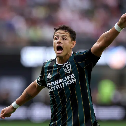Javier-Chicharito-hernandez-sufre-rotura-de-ligamentos-3-scaled-1.jpg ,