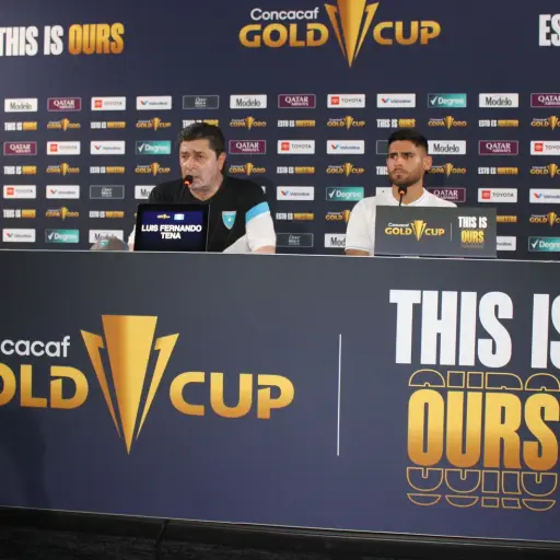 Conferencia-de-prensa-de-Luis-Fernando-Tena-previo-al-debut-de-Guatemala-en-Copa-Oro-1.jpeg ,