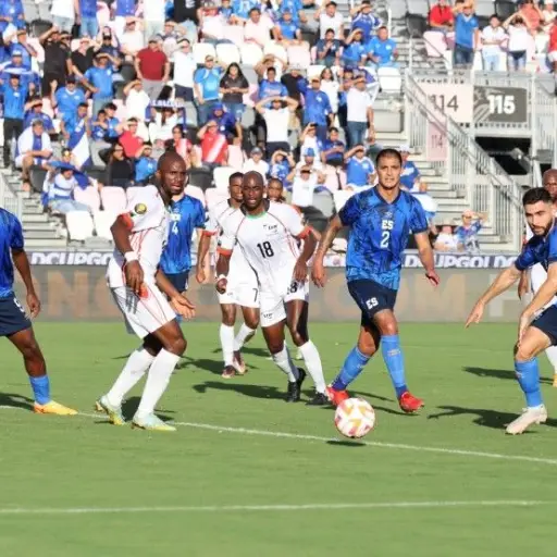 martinica-vence-a-el-salvador-en-copa-oro-junio-2023-1.jpg ,