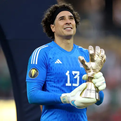 Records-de-Guillermo-Ochoa-en-Copa-Oro-scaled-1.jpg ,